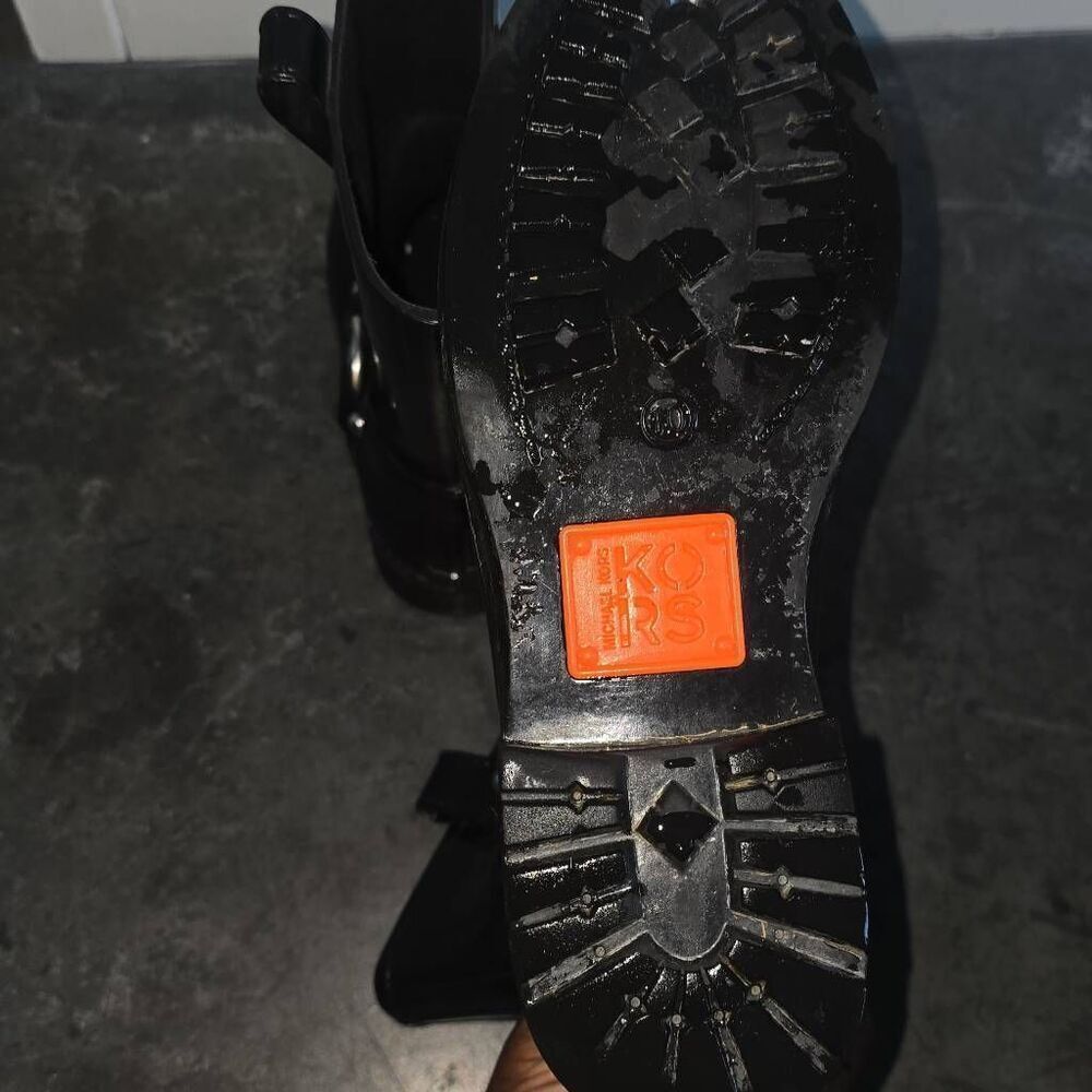 Michael Kors Ridley Rain Boot - Picture 6 of 8